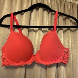- Victoria’s Secret Bra Dream Angels Pink Lace Trim Size 38C